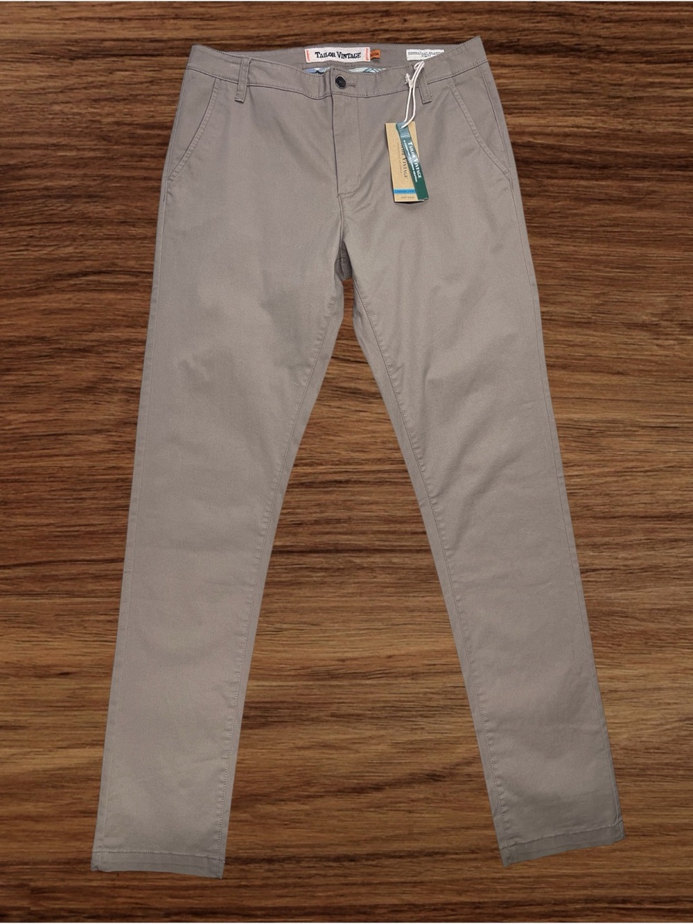 Tailor Vintage Khaki Chino Pants Connecticut Originals Slim Fit. Size 32/34